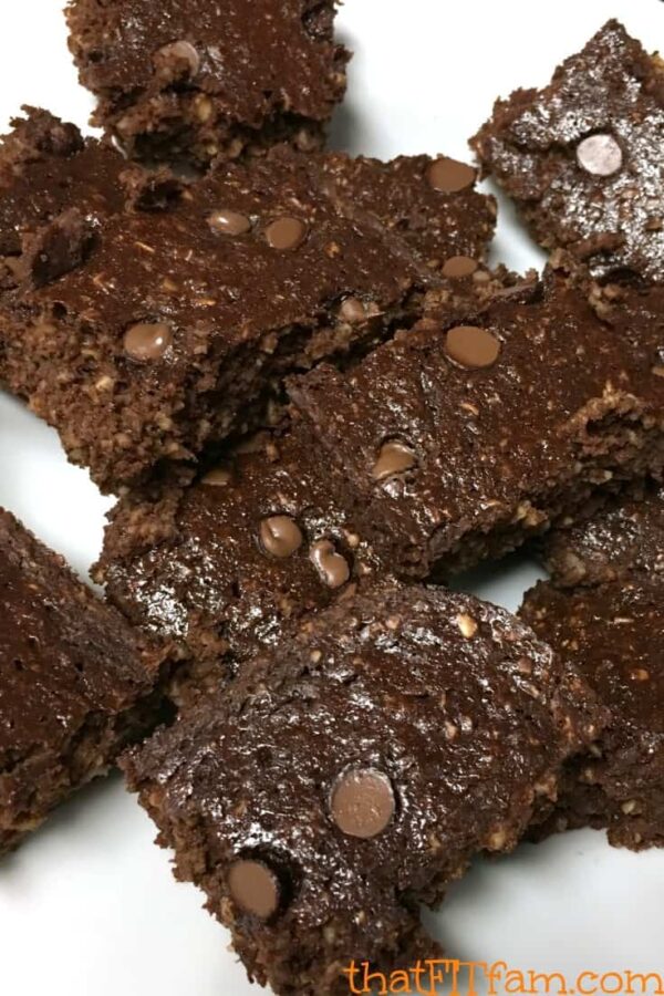 Healthier Brownies for that Chocolate Craving That Fit Fam