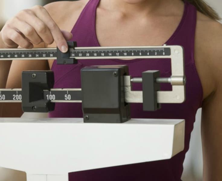 you can lose weight without trying! it sounds crazy, but a couple easy changes to your lifestyle can help you lose weight fast without too much more effort! make sure to add these changes asap!