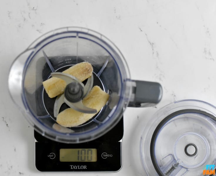 how to weigh your food and track macros accurately for fat loss, weight loss, and muscle building #iifym #iifymdiet